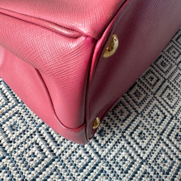 Prada Galleria Saffiano Tote, Peonia - Picture 14 of 17